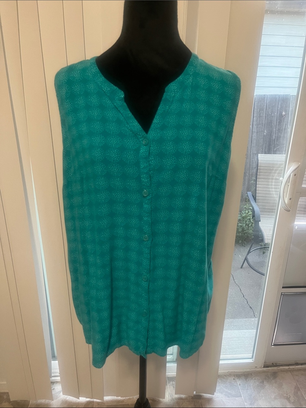 Indigo Sleeveless Teal Button-Front Tunic